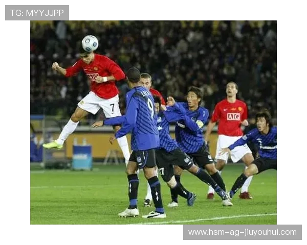 盘点世界足球头球进球排行榜背后的传奇巨星与经典瞬间难忘画面集