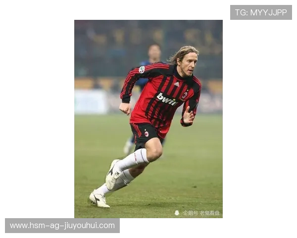 足球袖标尺寸对比图解析不同等级和设计风格的标志差异